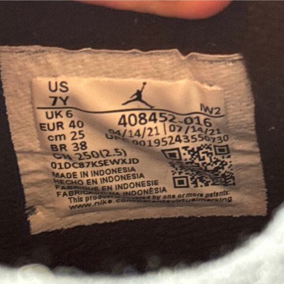 Size 7 - Nike Air Jordan 4 Retro GS Red Thunder Men's Shoes Ships Now - Picture 7 of 13